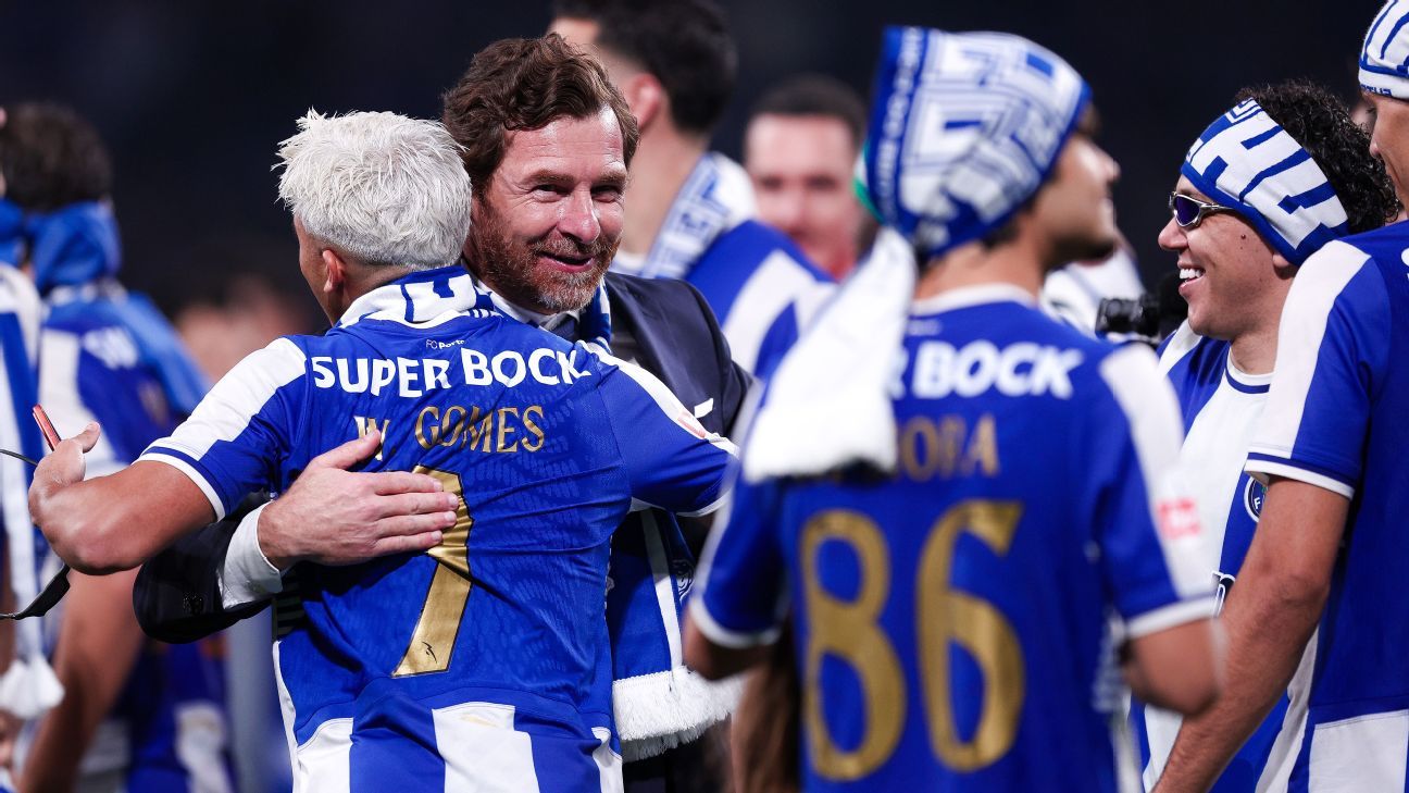 Porto win Portuguese title as Villas-Boas tops Mourinho