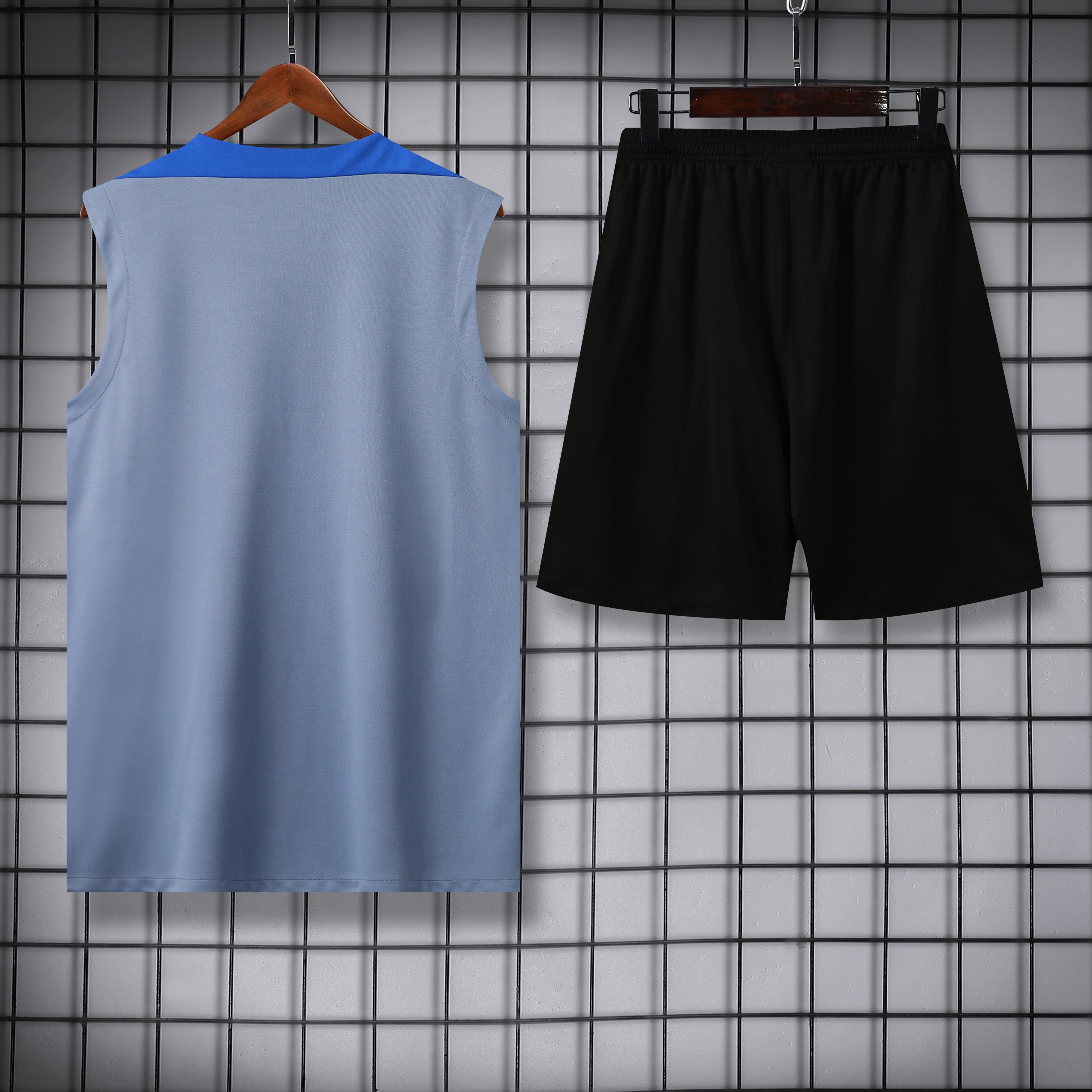 TANK TOP + SHORTS INTER