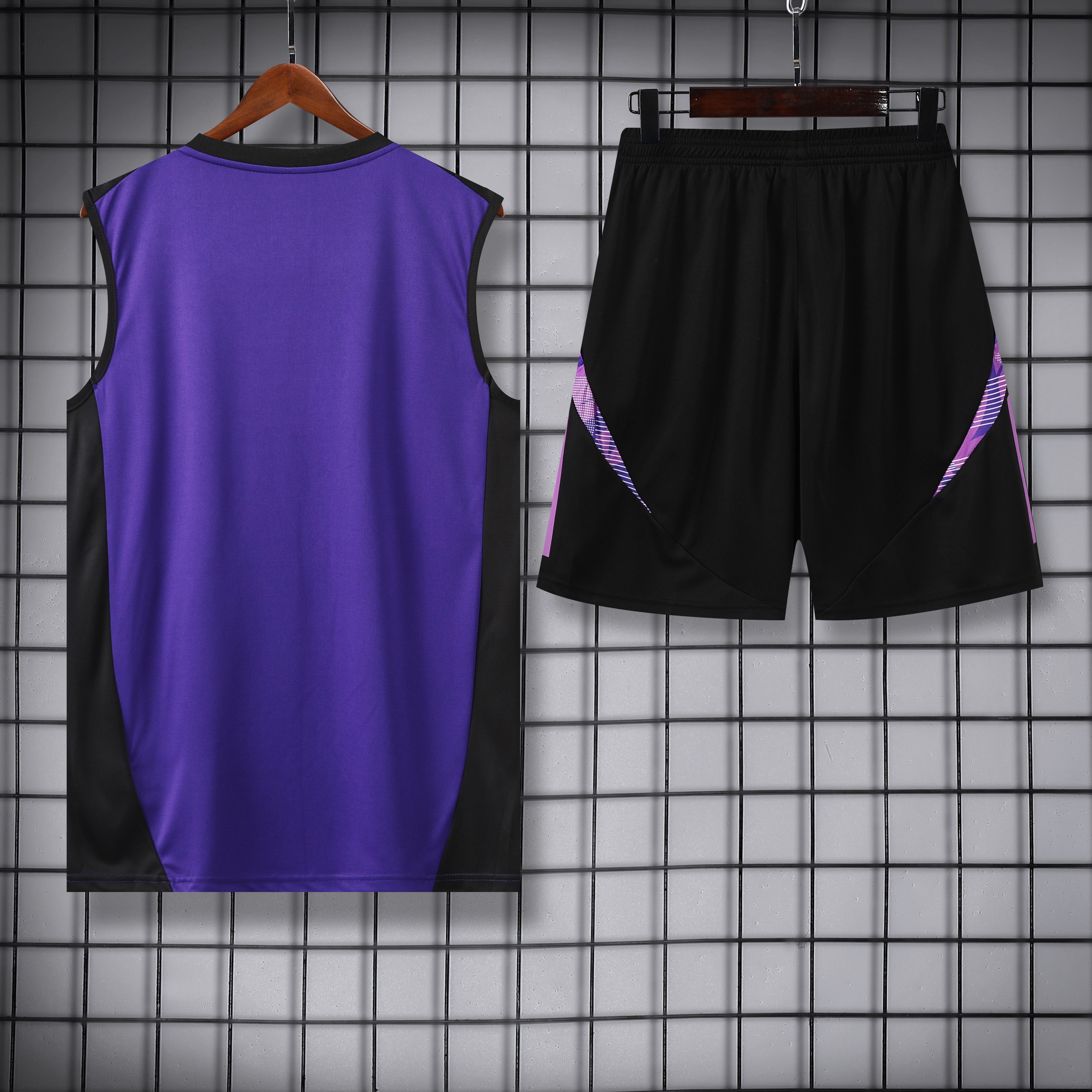 TANK TOP + SHORTS GERMAN