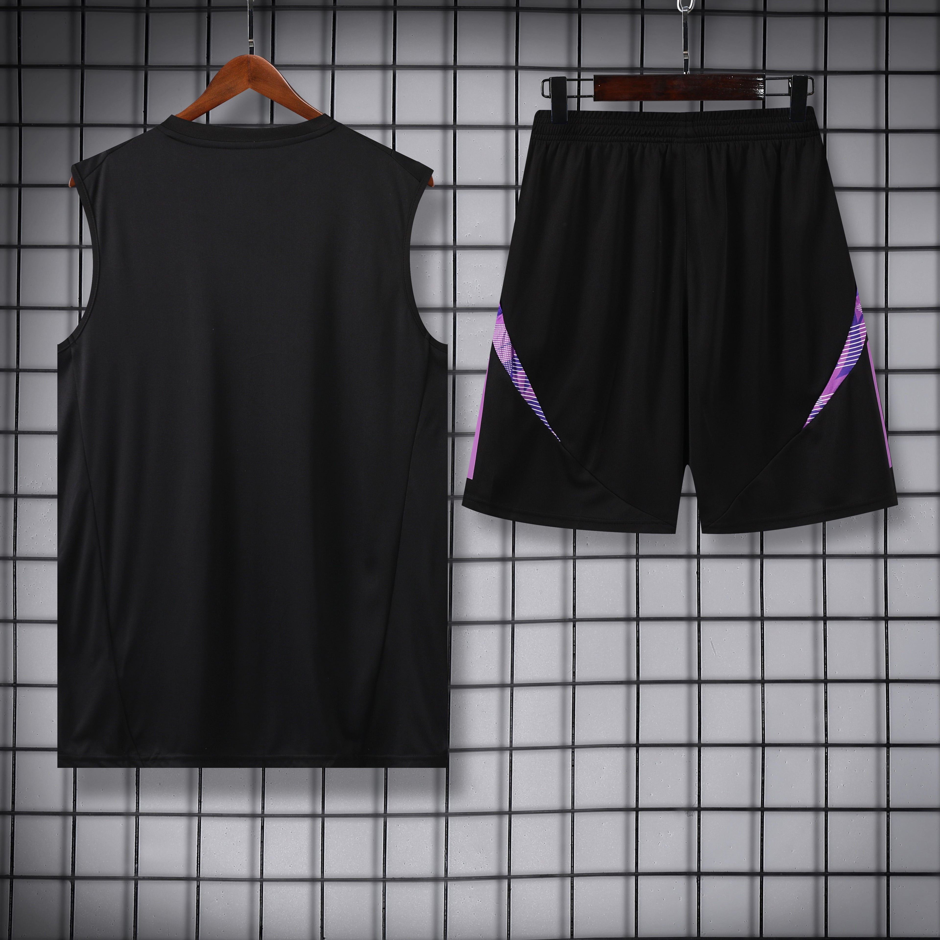 TANK TOP + SHORTS GERMAN