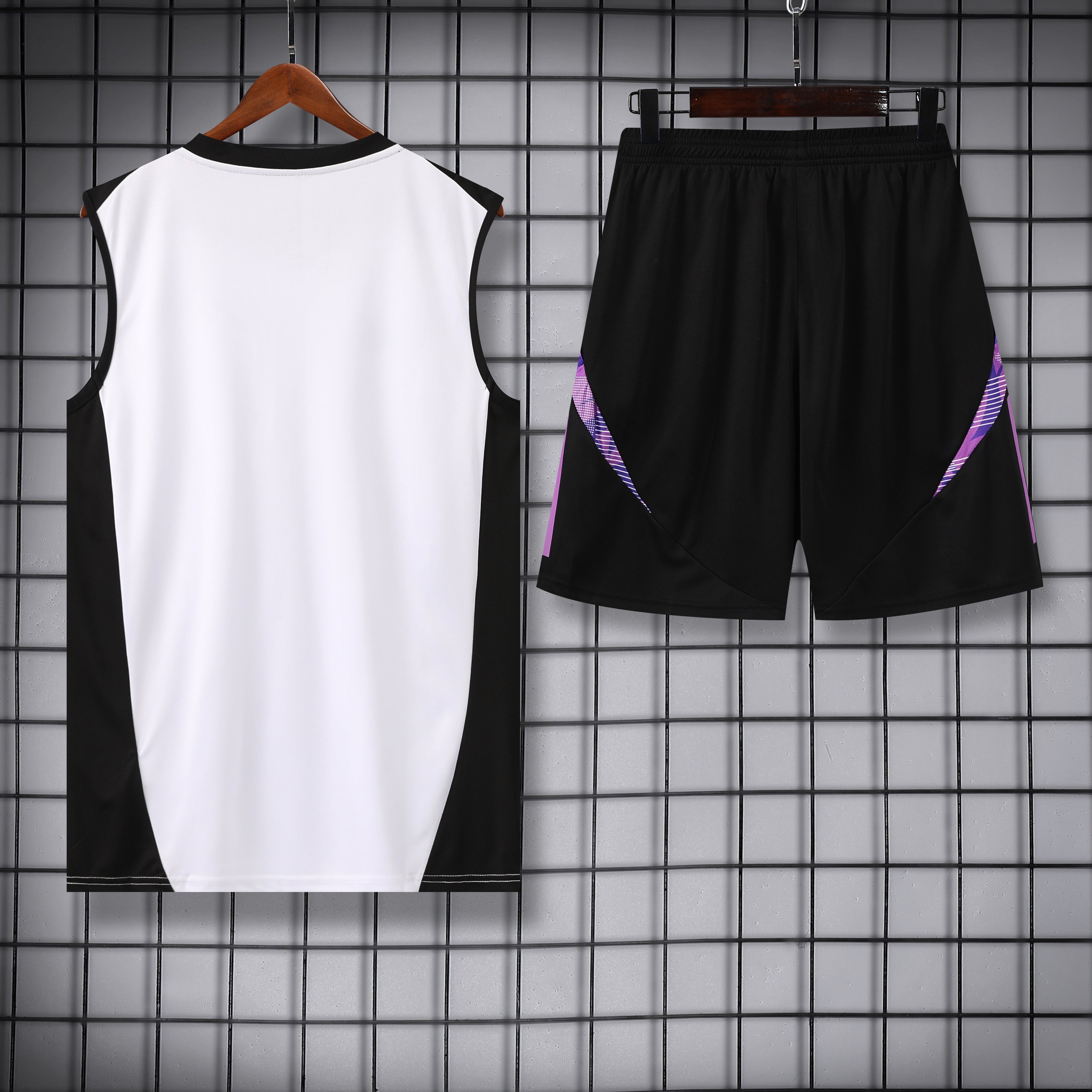 TANK TOP + SHORTS GERMAN