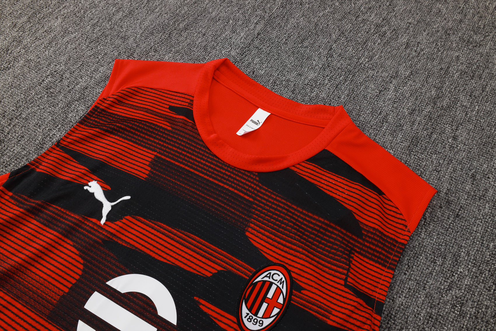 CANOTTA e PANTALONCINO MILAN