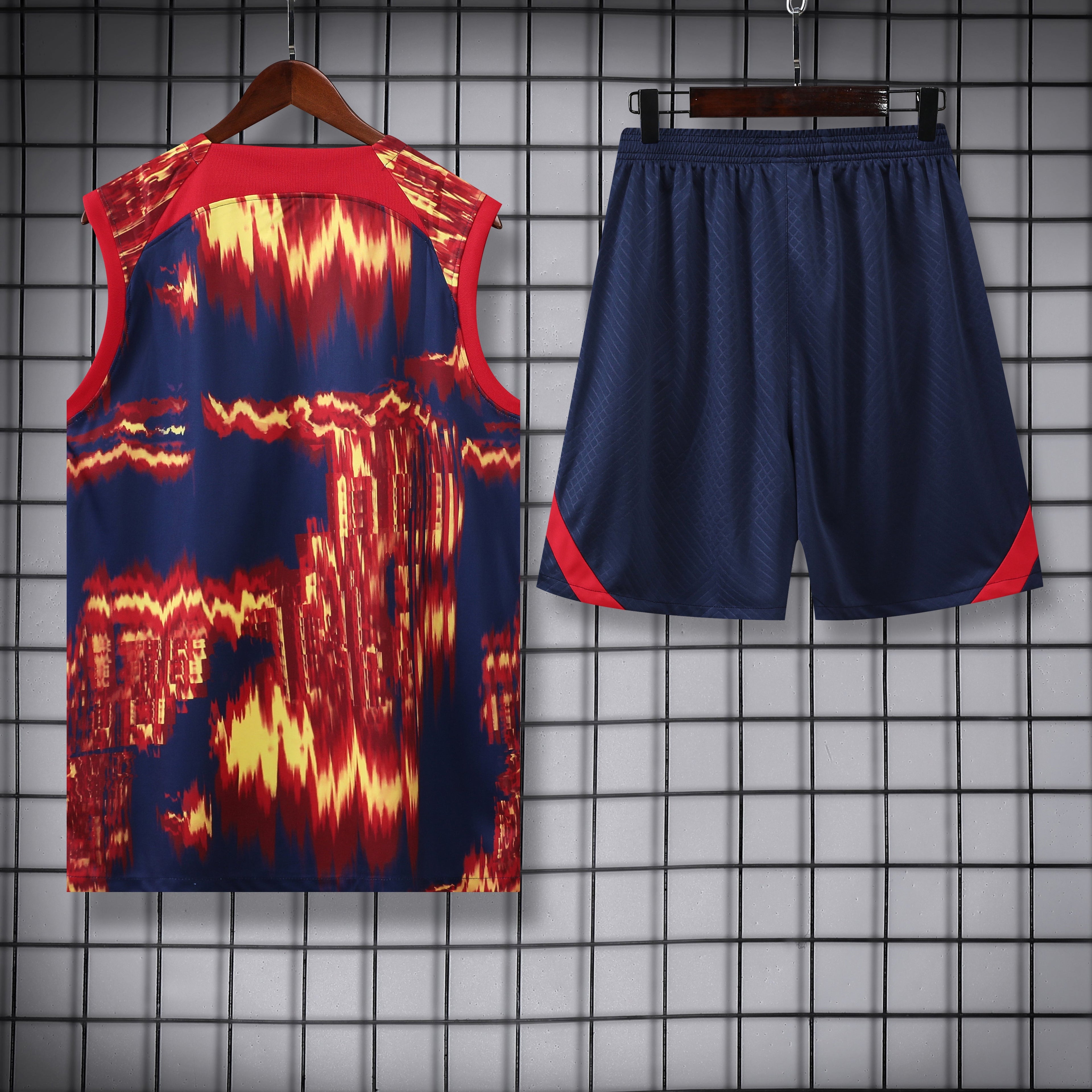 TANK TOP + SHORTS LEIPZG