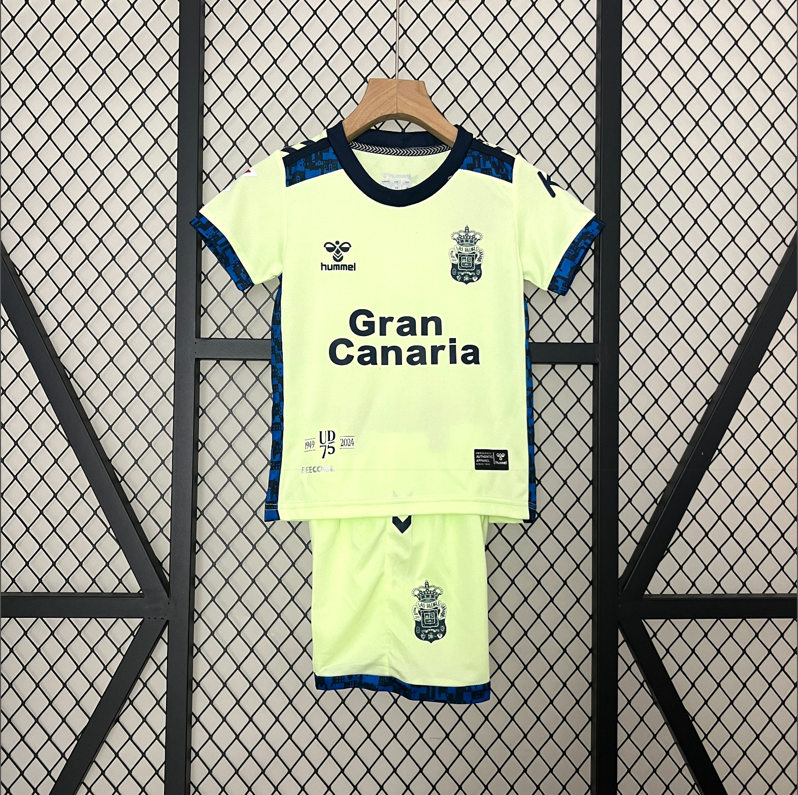 LAS PALMAS kid kit