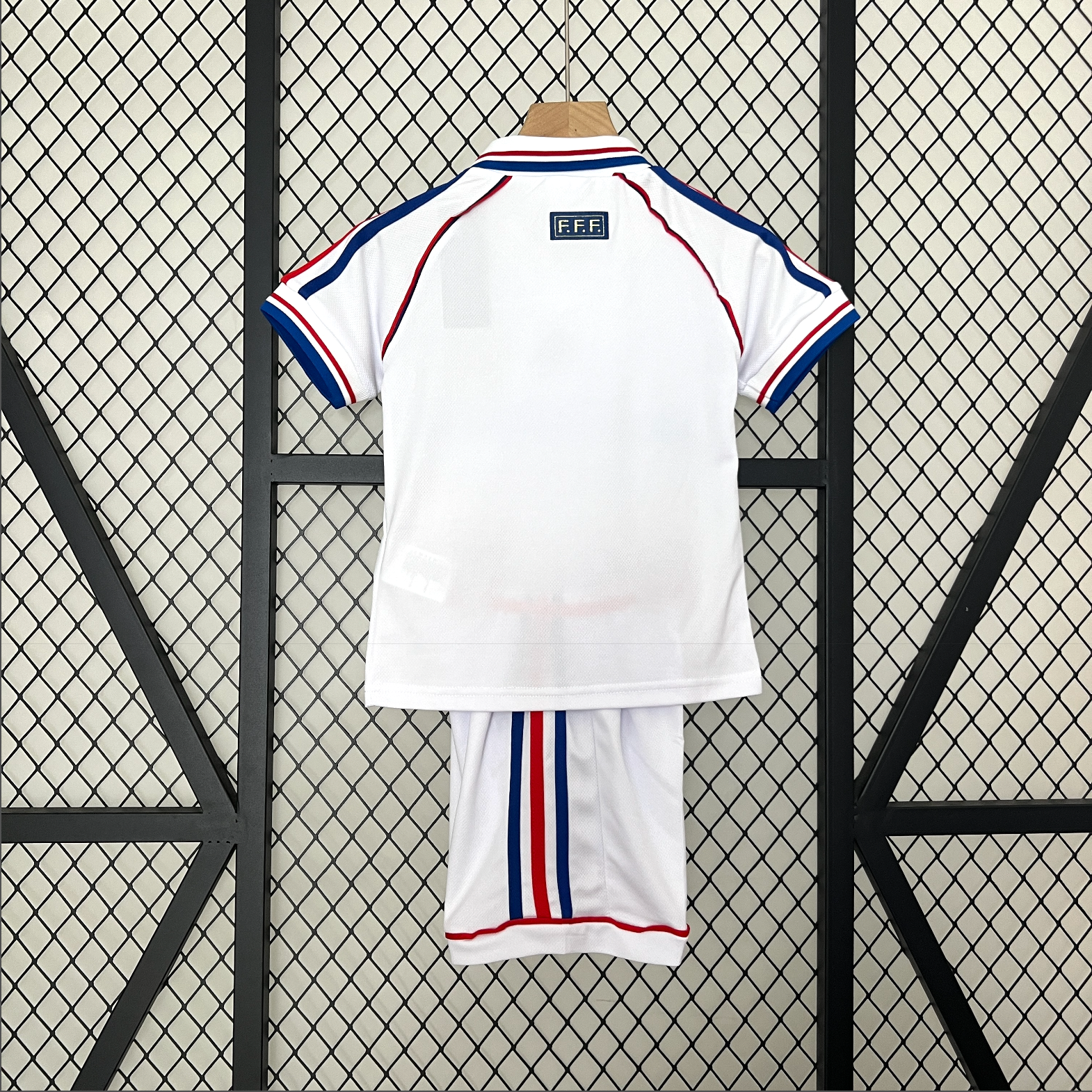 FRANCIA Kid Kit