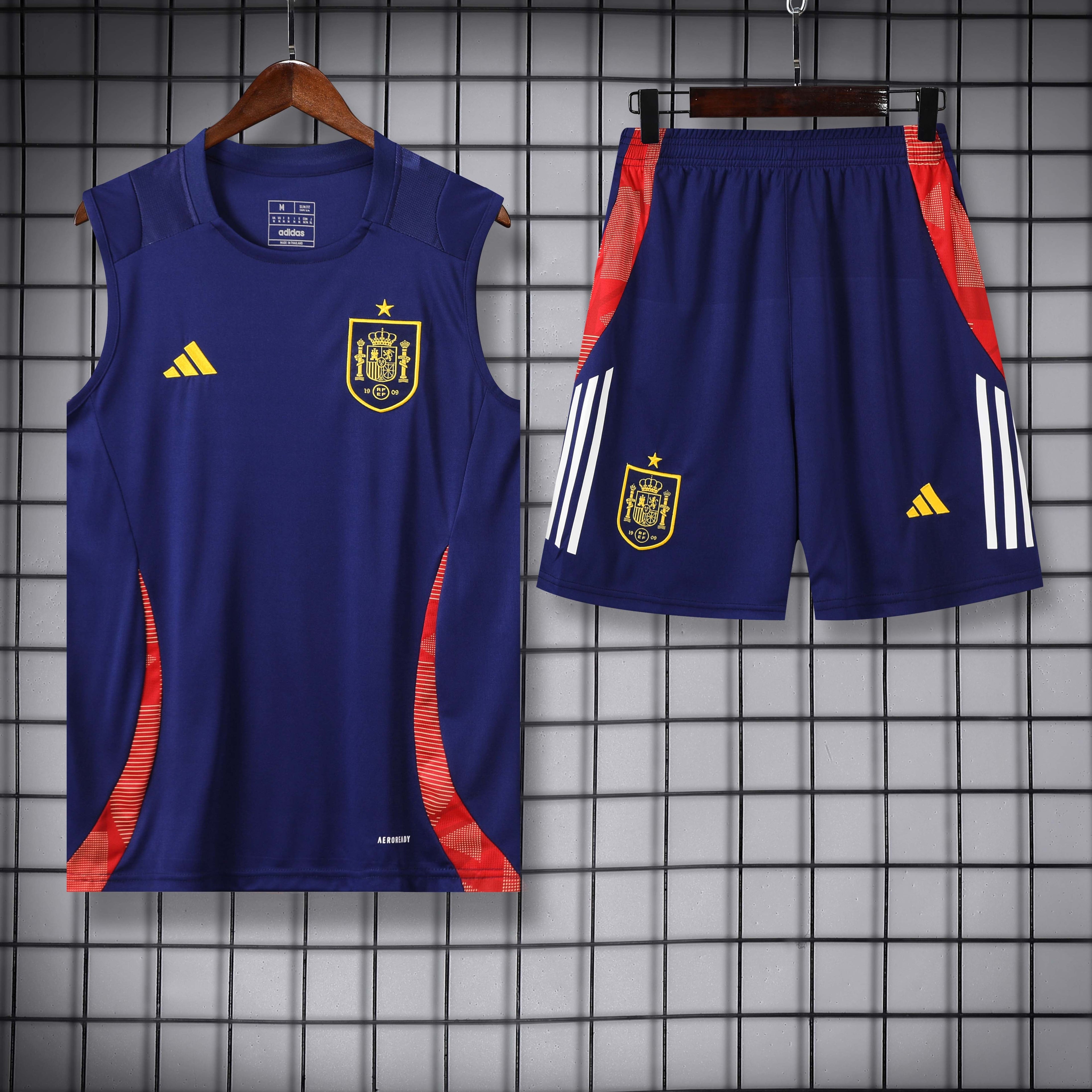 TANK TOP + SHORTS SPANISH